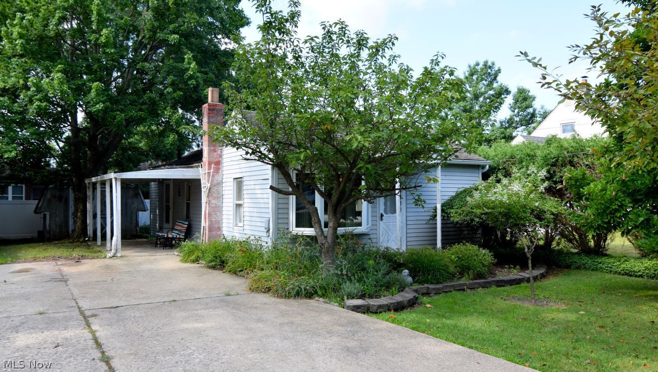 23285 Blackburn Road Oakwood OH 44146