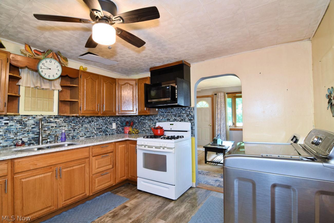 23285 Blackburn Road Oakwood OH 44146