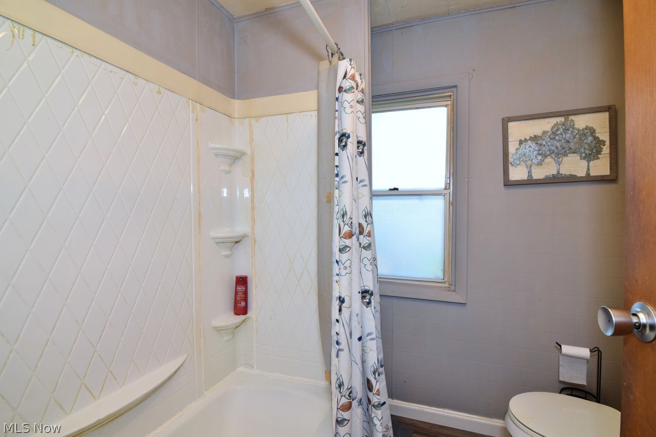 23285 Blackburn Road Oakwood OH 44146