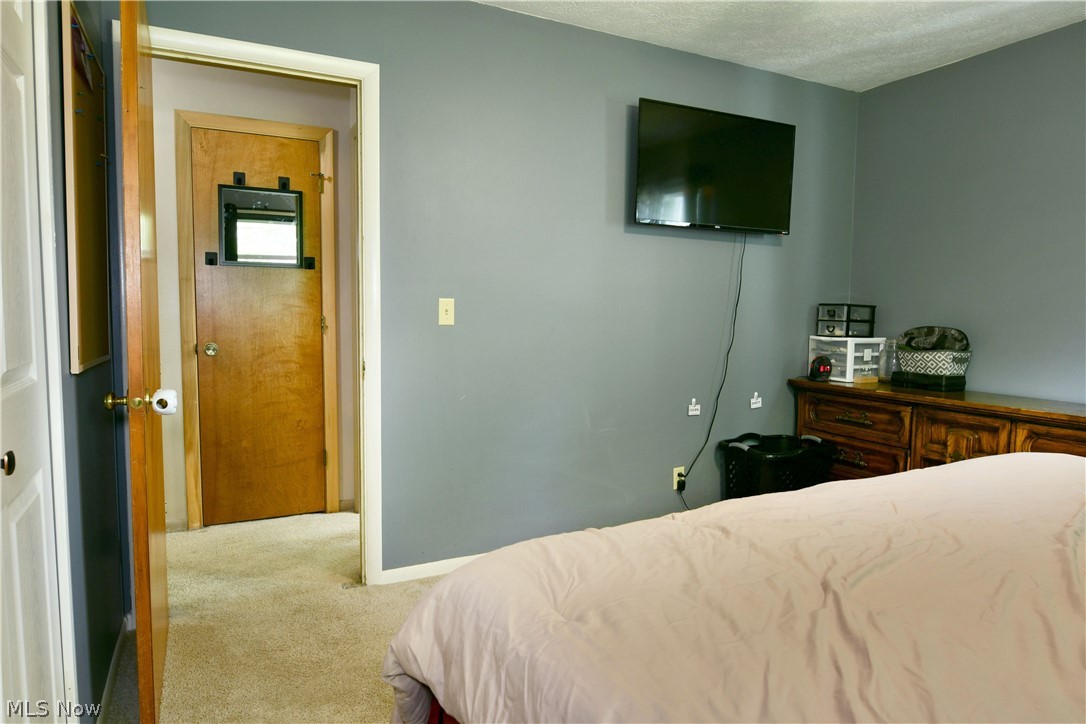 2484 Mahan Denman Road Cortland OH 44410
