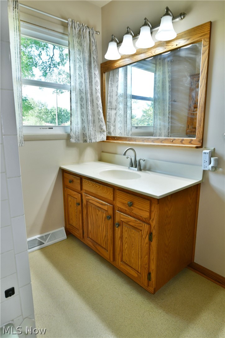 2484 Mahan Denman Road Cortland OH 44410