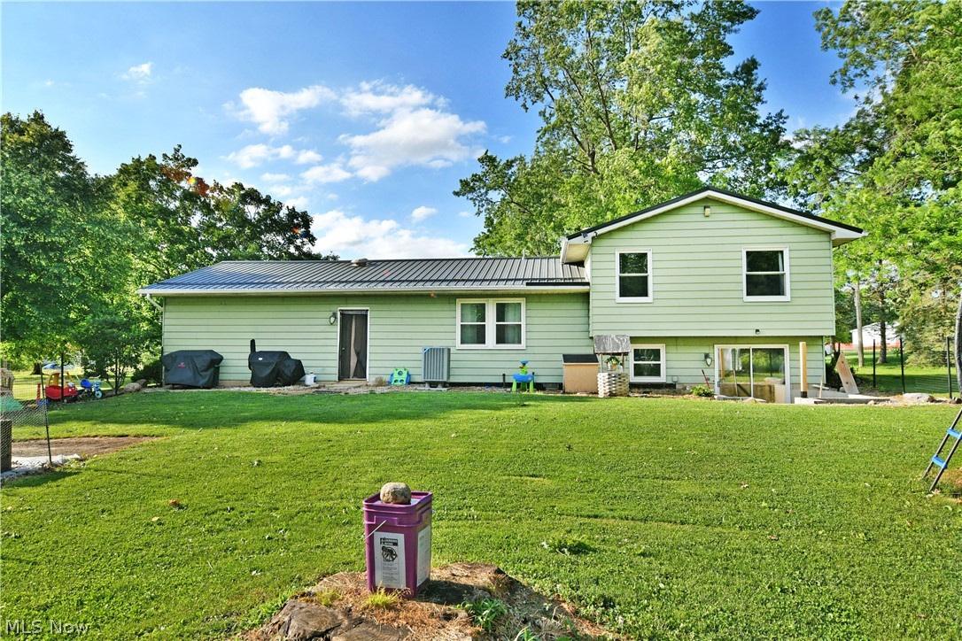 2484 Mahan Denman Road Cortland OH 44410