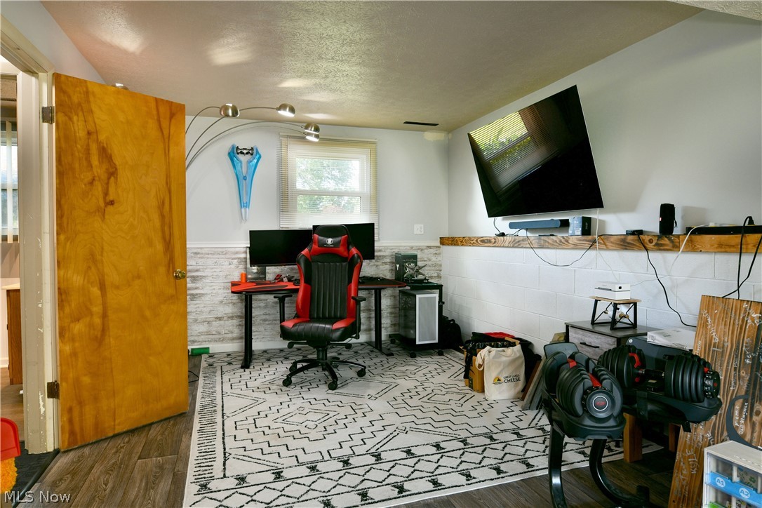 2484 Mahan Denman Road Cortland OH 44410