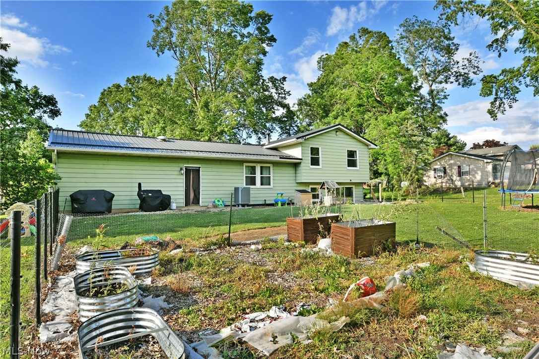 2484 Mahan Denman Road Cortland OH 44410