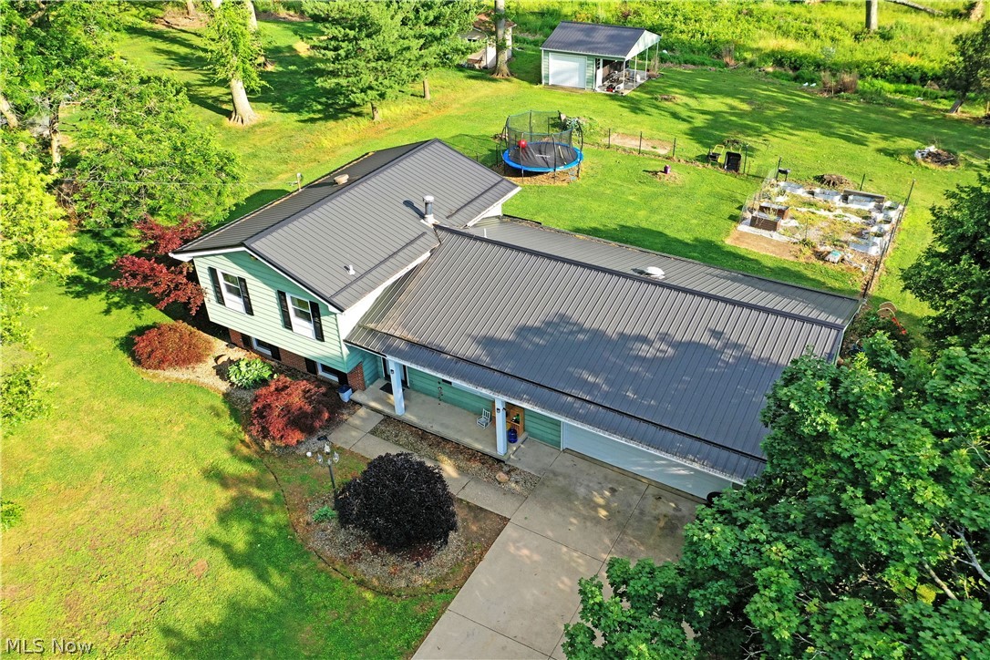 2484 Mahan Denman Road Cortland OH 44410