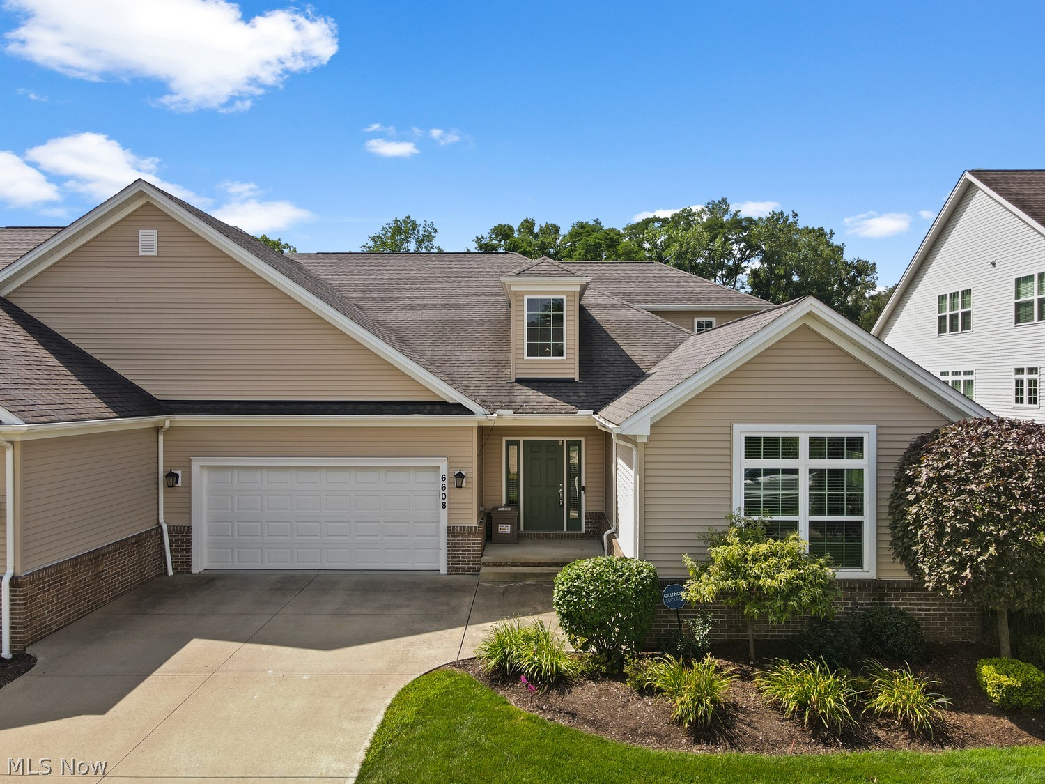 6608 Som Court Mayfield Village OH 44143