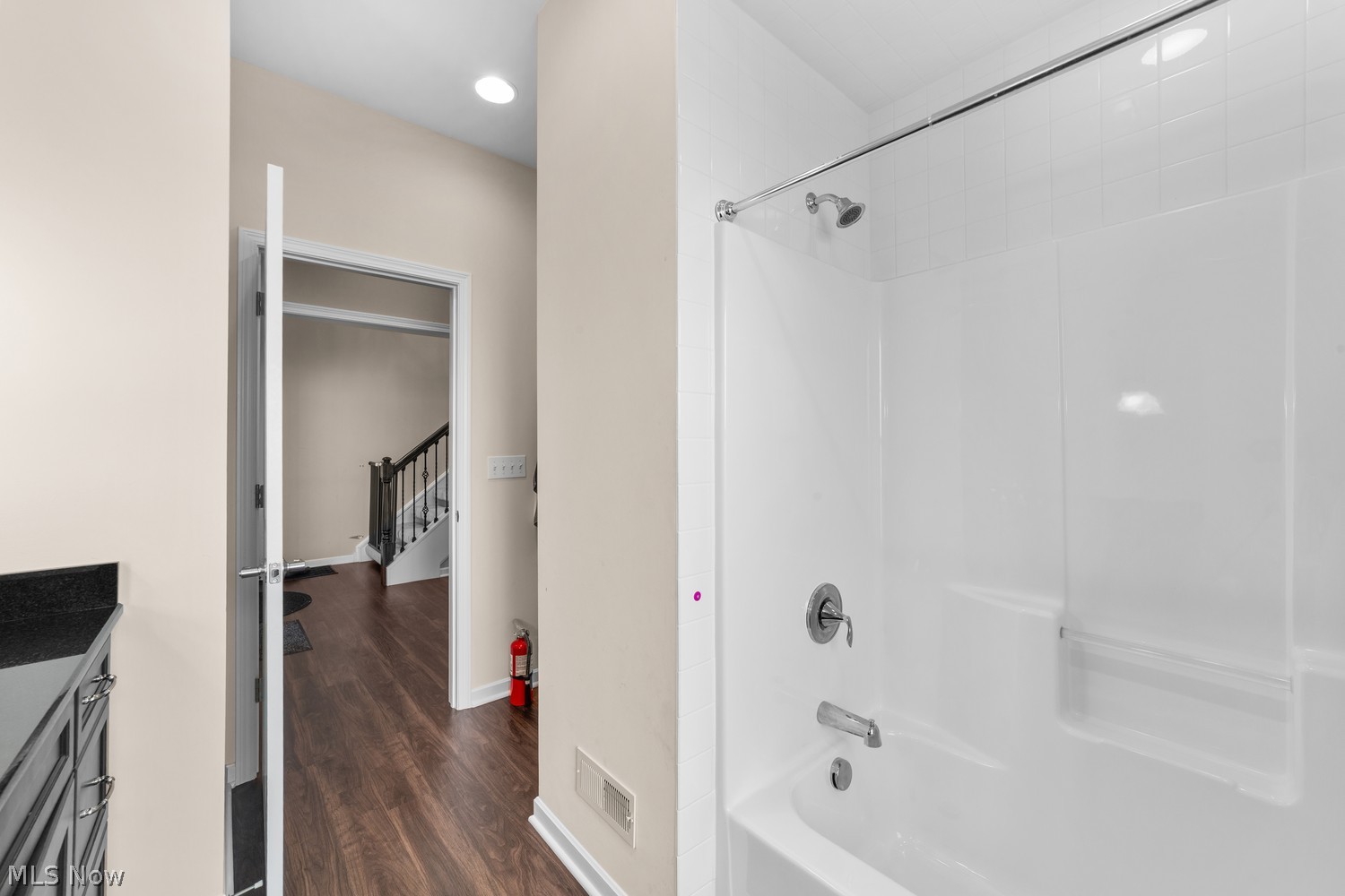 6608 Som Court Mayfield Village OH 44143