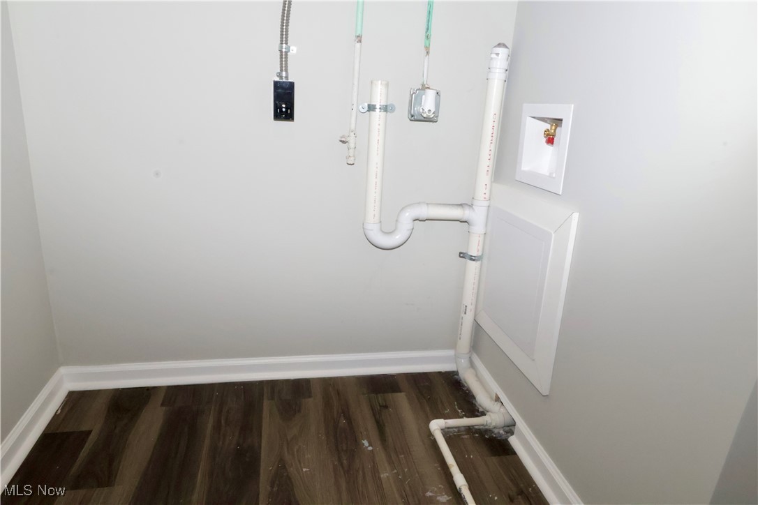 2382 Mogadore Road Akron OH 44312