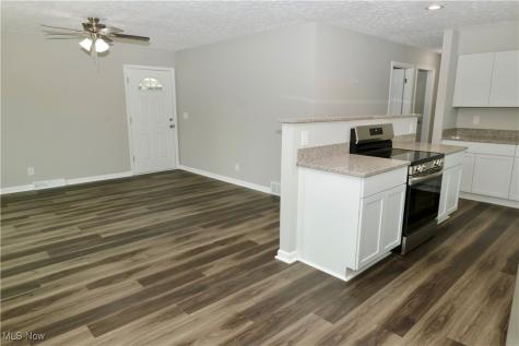 2382 Mogadore Road Akron OH 44312