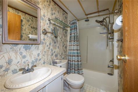 46 Sycamore Olmsted Twp OH 44138