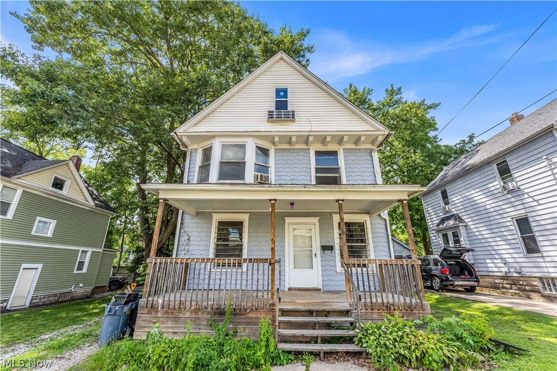 518 Sumner Street Akron OH 44304