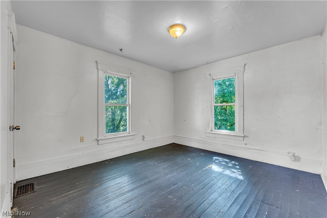 518 Sumner Street Akron OH 44304