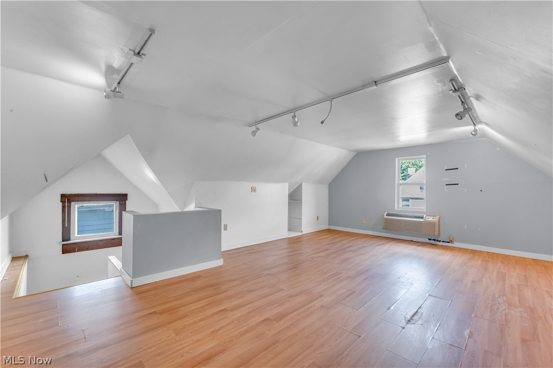 518 Sumner Street Akron OH 44304