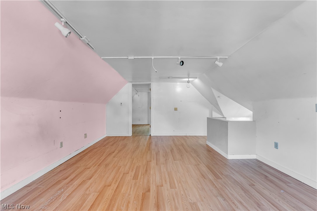 518 Sumner Street Akron OH 44304