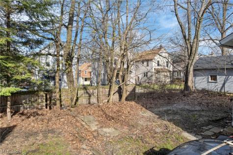 518 Sumner Street Akron OH 44304
