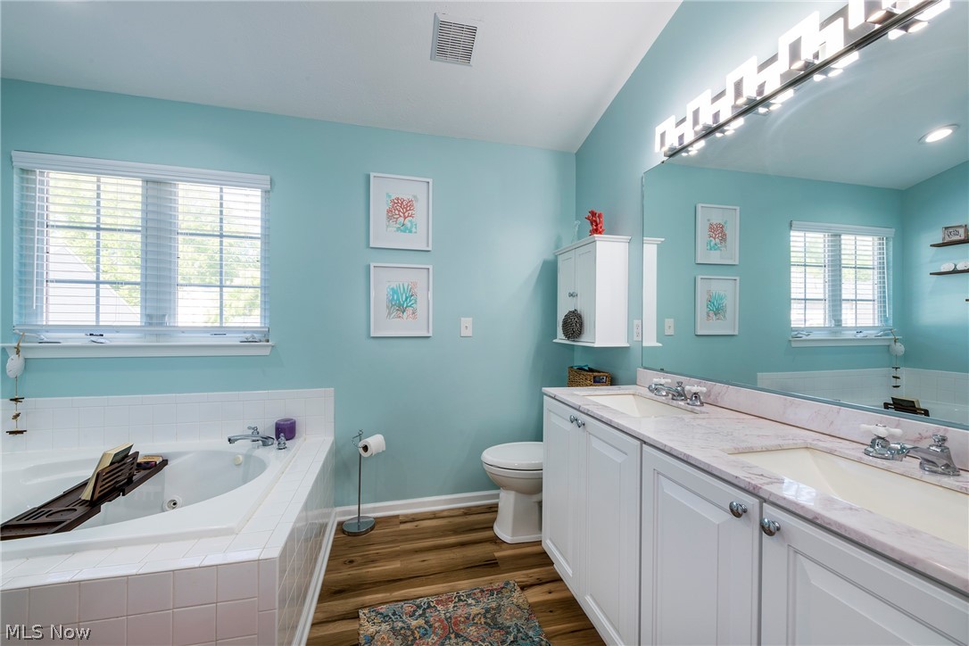 8537 Bentley Drive Olmsted Falls OH 44138