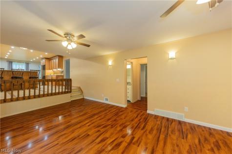 24656 Chardon Road Richmond Heights OH 44143