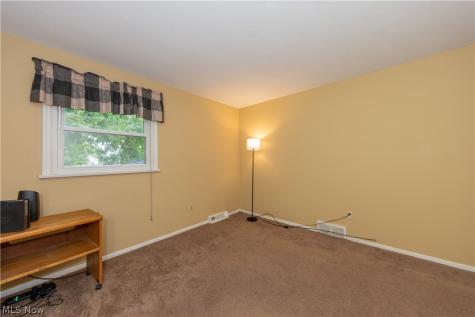 24656 Chardon Road Richmond Heights OH 44143