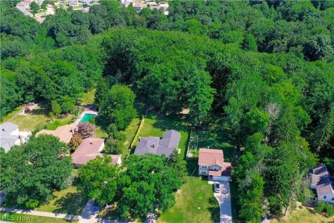 24656 Chardon Road Richmond Heights OH 44143