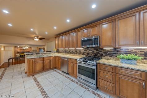 24656 Chardon Road Richmond Heights OH 44143