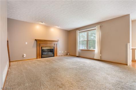 2124 Mount Pleasant Street NE Canton OH 44721