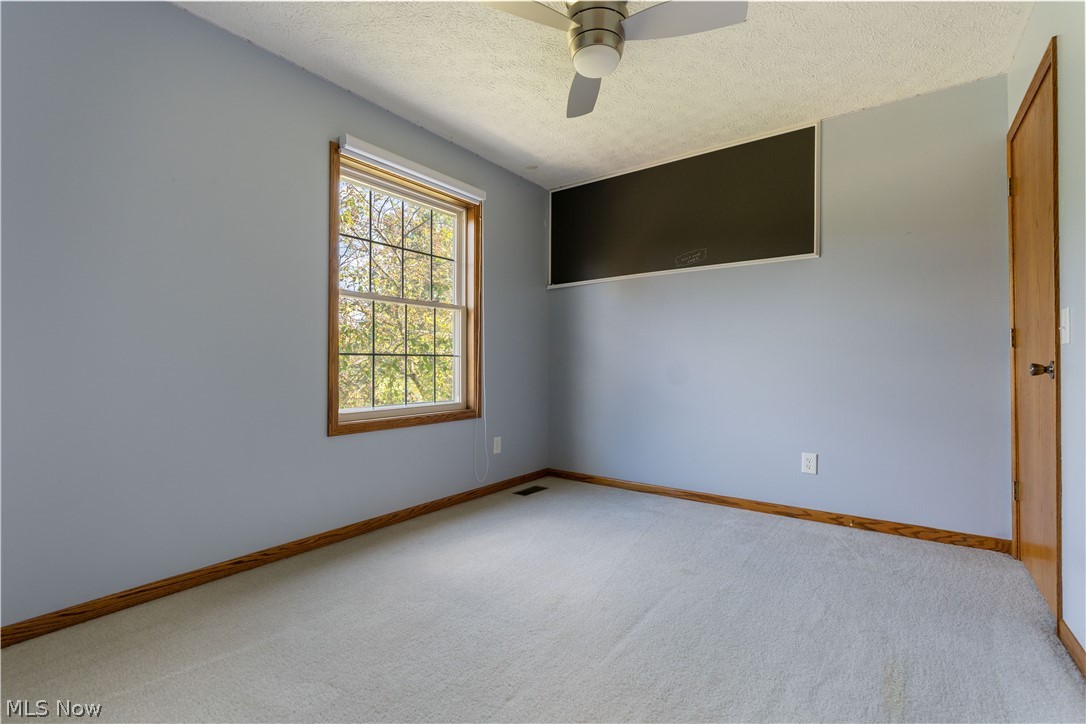 2124 Mount Pleasant Street NE Canton OH 44721