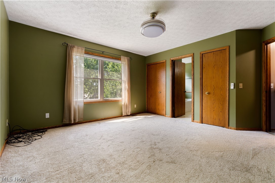 2124 Mount Pleasant Street NE Canton OH 44721