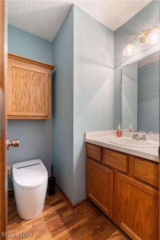 2124 Mount Pleasant Street NE Canton OH 44721