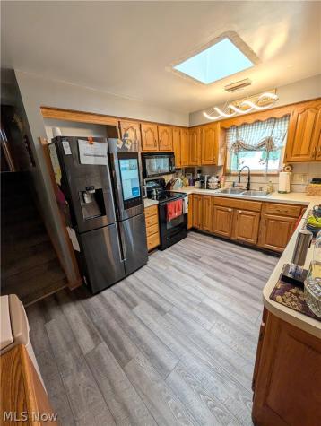 1409 Opal Street Louisville OH 44641