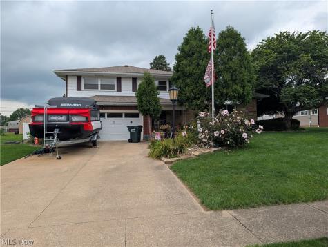 1409 Opal Street Louisville OH 44641