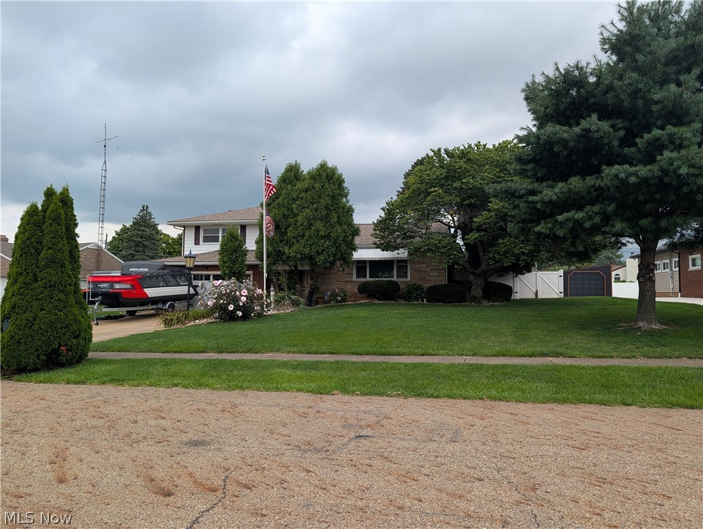 1409 Opal Street Louisville OH 44641