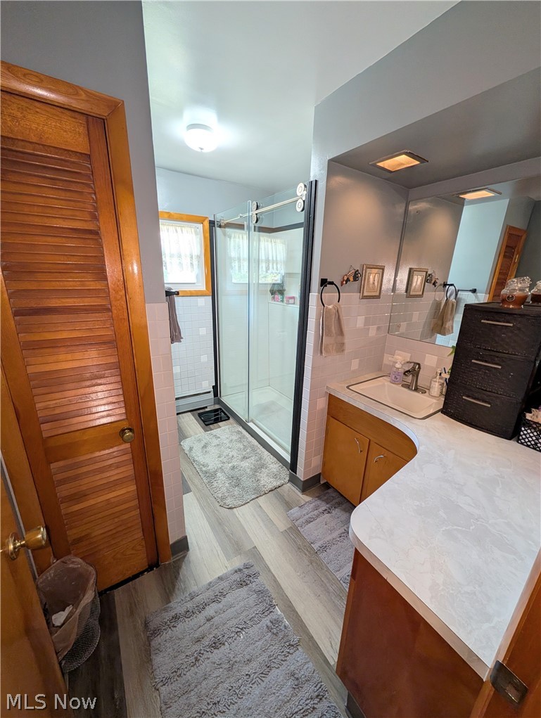 1409 Opal Street Louisville OH 44641