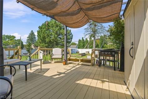 1409 Opal Street Louisville OH 44641
