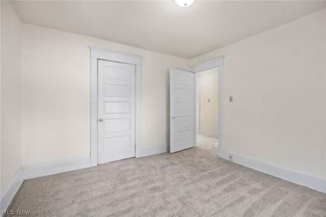 461 Morningview Avenue Akron OH 44305