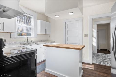 461 Morningview Avenue Akron OH 44305