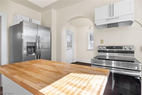 461 Morningview Avenue Akron OH 44305