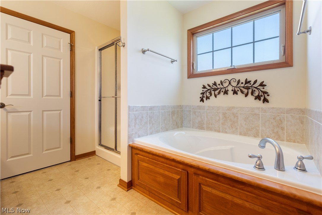 4946 Simsbury Circle NW Massillon OH 44646