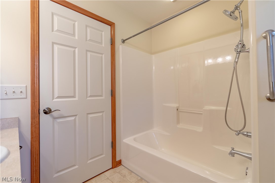 4946 Simsbury Circle NW Massillon OH 44646