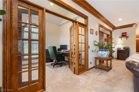 5205 Foxchase Avenue NW Canton OH 44718