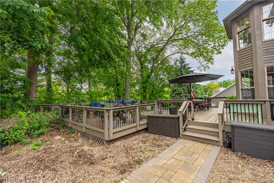 5205 Foxchase Avenue NW Canton OH 44718