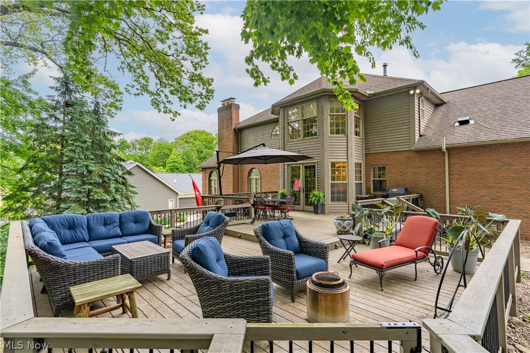 5205 Foxchase Avenue NW Canton OH 44718