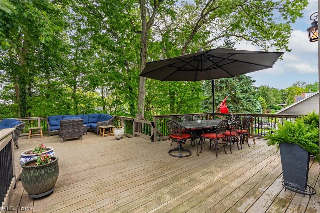 5205 Foxchase Avenue NW Canton OH 44718