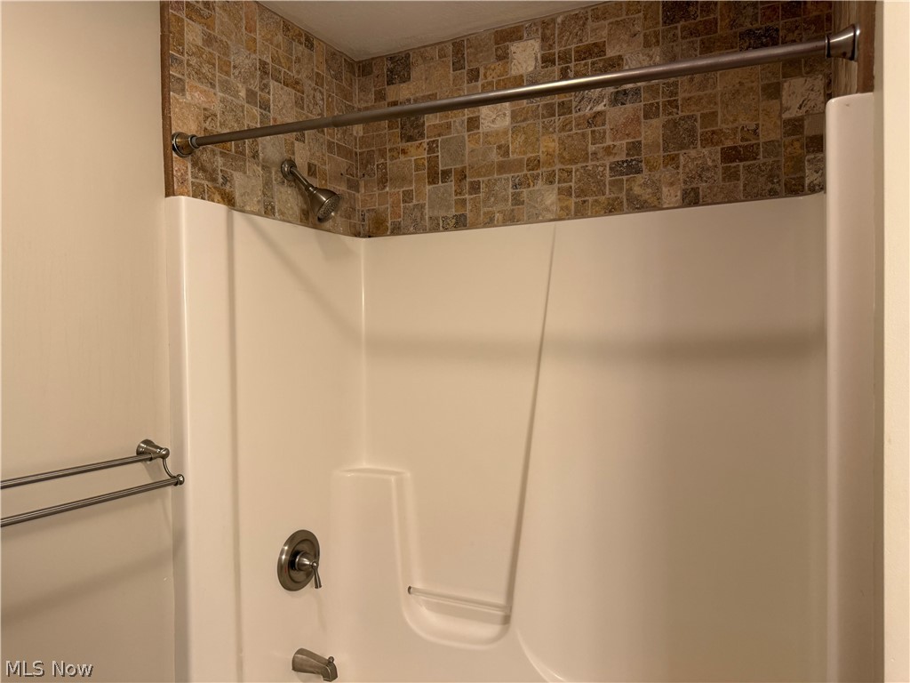 8020 Arbon Drive Millersburg OH 44654
