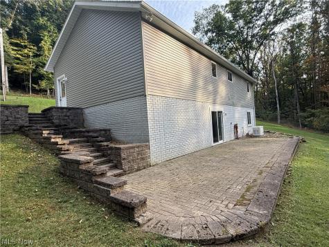 8020 Arbon Drive Millersburg OH 44654