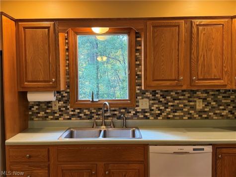 8020 Arbon Drive Millersburg OH 44654