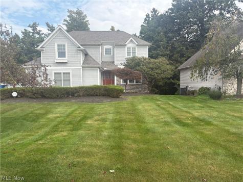 309 Knollwood Trail Richmond Heights OH 44143
