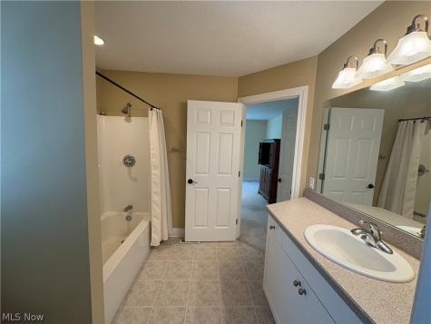 309 Knollwood Trail Richmond Heights OH 44143
