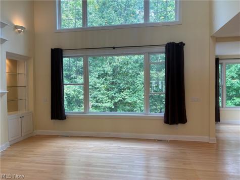 309 Knollwood Trail Richmond Heights OH 44143