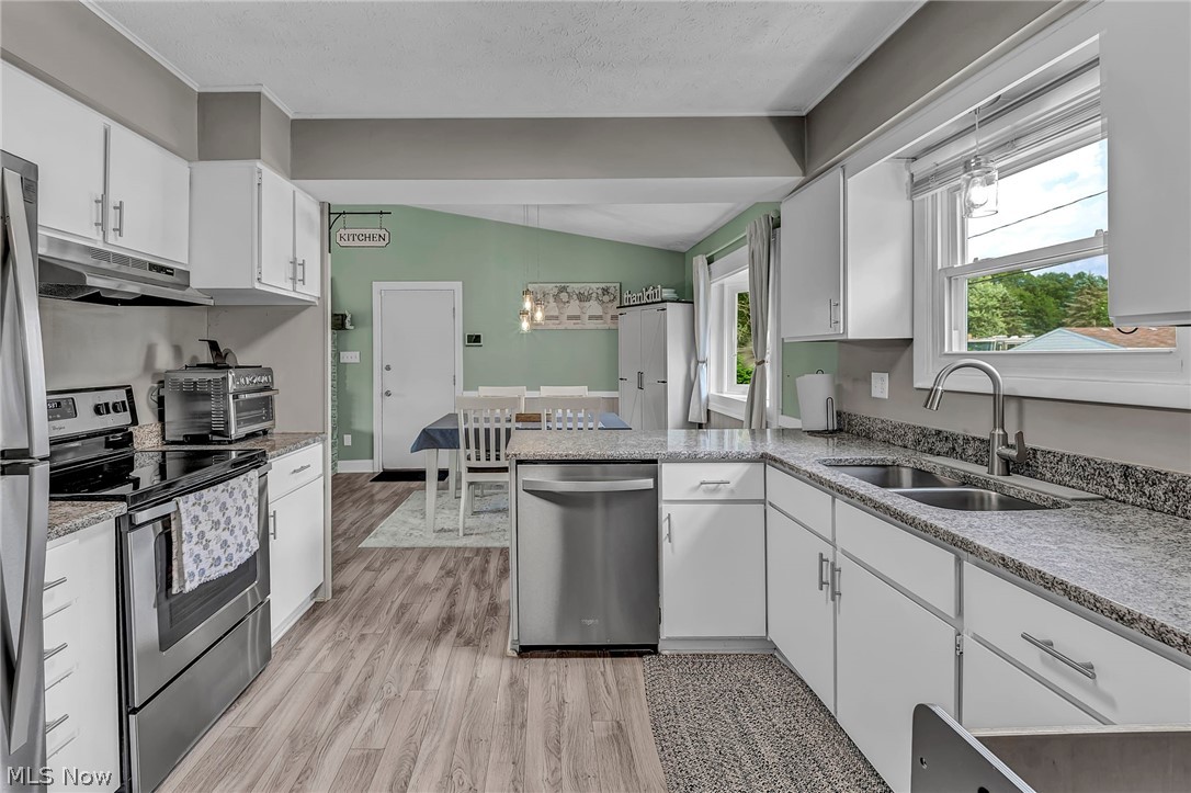 1761 Piercy Drive Akron OH 44312