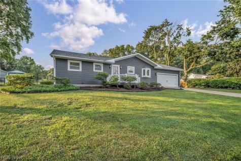 1761 Piercy Drive Akron OH 44312